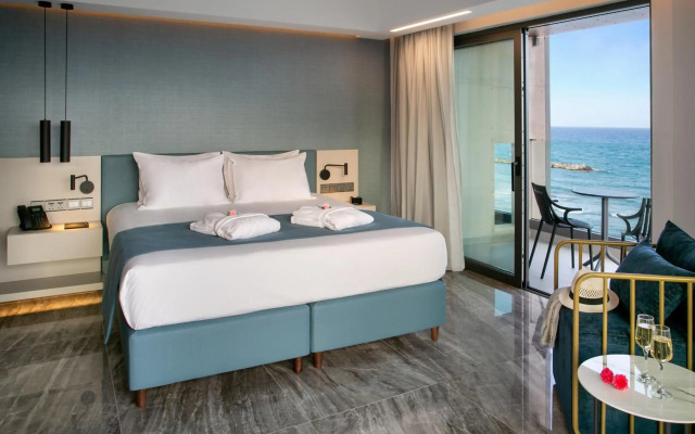 Mercure Larnaca Beach Resort