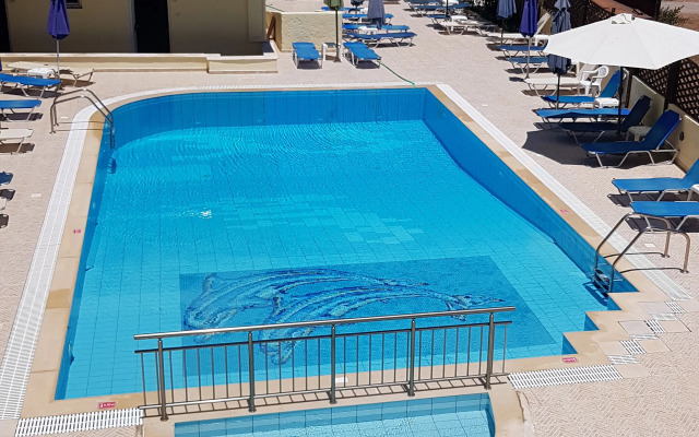 Alexandros Hotel
