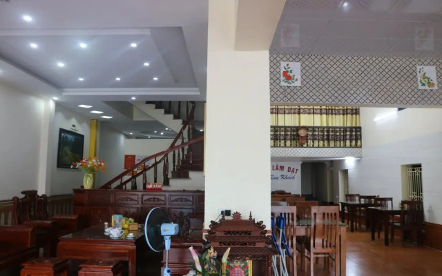 Lam Dat Hotel