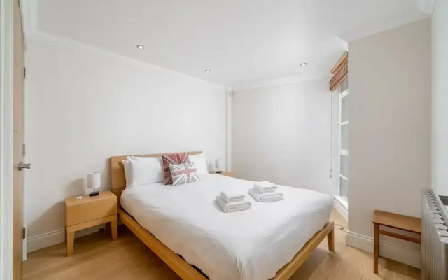 Great flat near St Pauls Cathedral