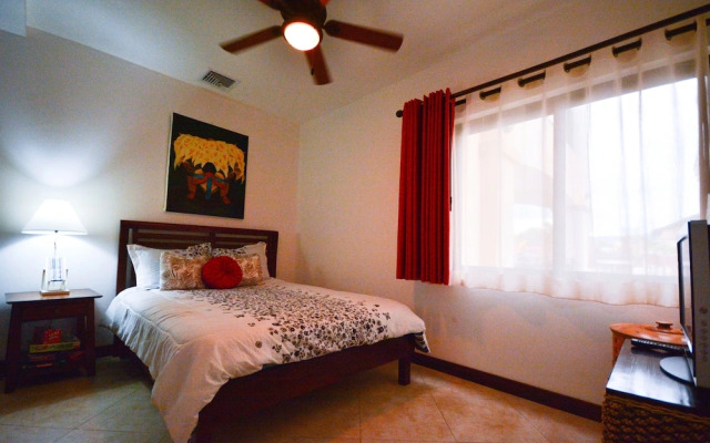 3 Bedroom Condo w/ Ocean View - Tres Regalos 201N by RedAwning