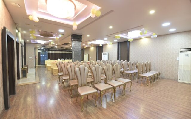 Hotel Grand Majestic