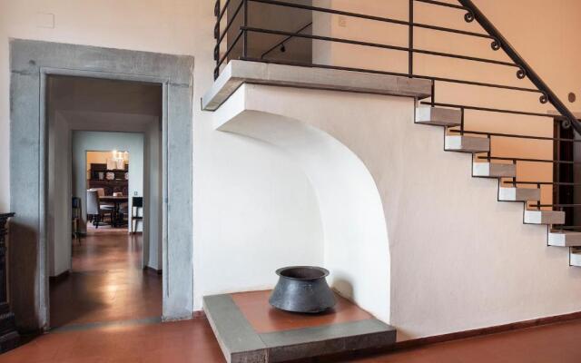 Enchanting Medici's Mansion 7 min from Florence