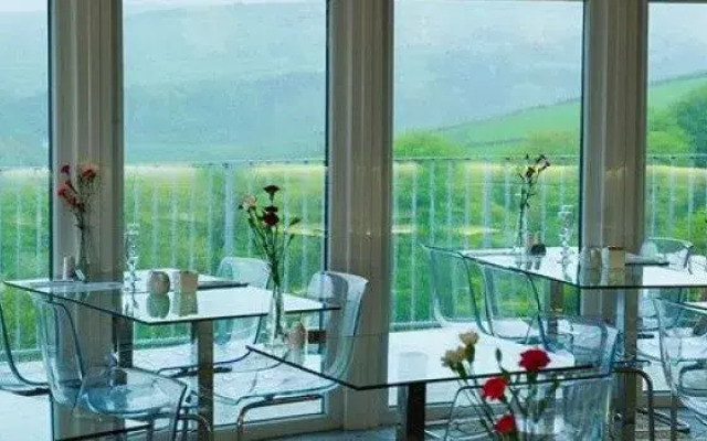Holmfirth Vineyard