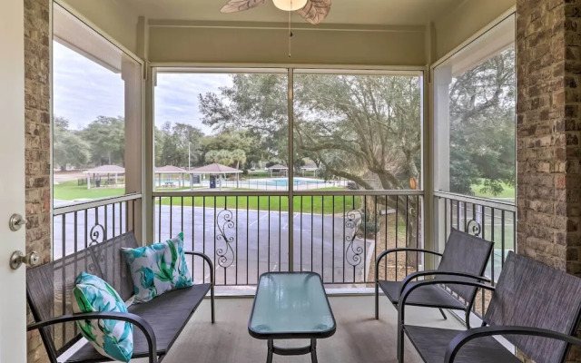 Diamondhead Condo - Marina, Pool Access & Golfing!