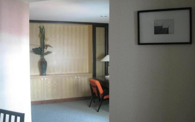 Gardengrove Suites Serviced Apartment