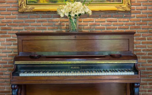 Cattani's Riverside Home