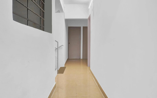 Fabhotel Destiny Living