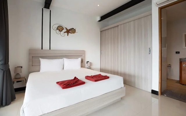 Stylish Salt Pool Villa Sunset Garden 5