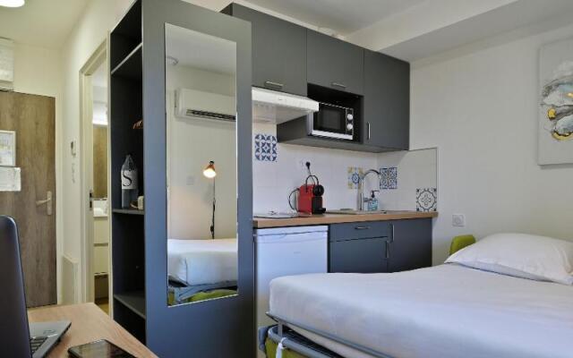 Ra Sidence Easy Lodge