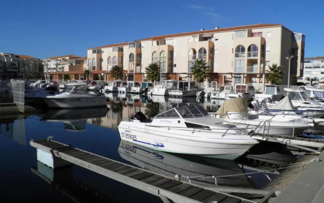 Appartement Sète, 2 Pièces, 4 Personnes - Fr-1-338-10