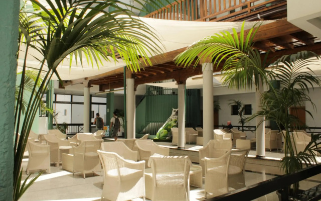 Aparthotel Green Field