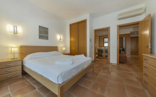 B39 - Marinapark 2 Bed Flat