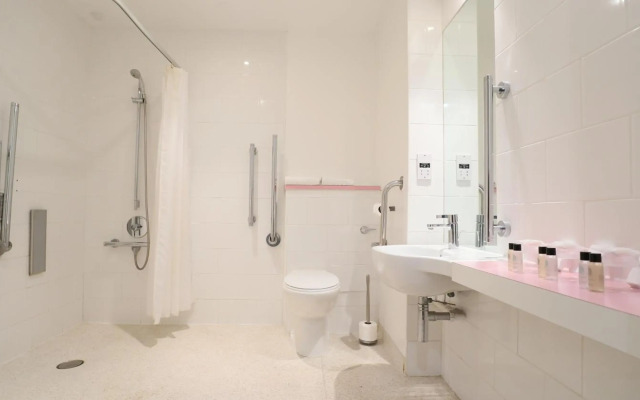 Citrus Hotel Cheltenham by Compass Hospitality
