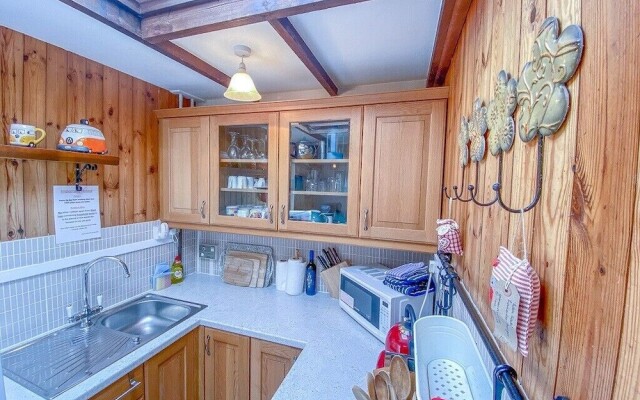 12 Waters Edge Chalet, Amroth