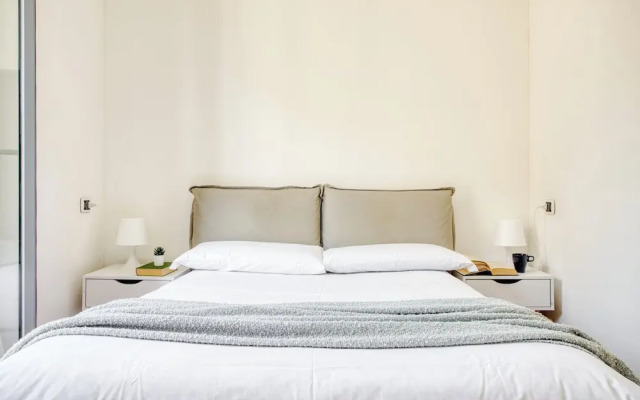 Lovely 1-bed apt next to the City Centre