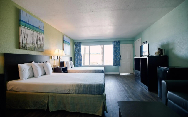 Boardwalk Beach Hotel