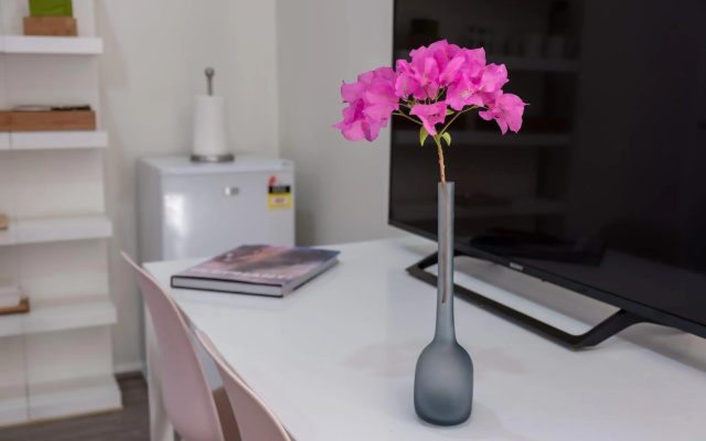 Bondi Lock-Down Retreat, The Cute Place To Put Up Your Feet – Guest Rooms – Sydney