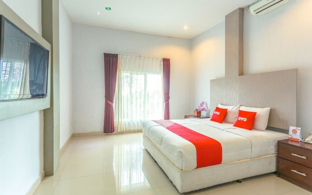 OYO 2073 Grand Inn Hotel Lombok – Guest Rooms – Mataram