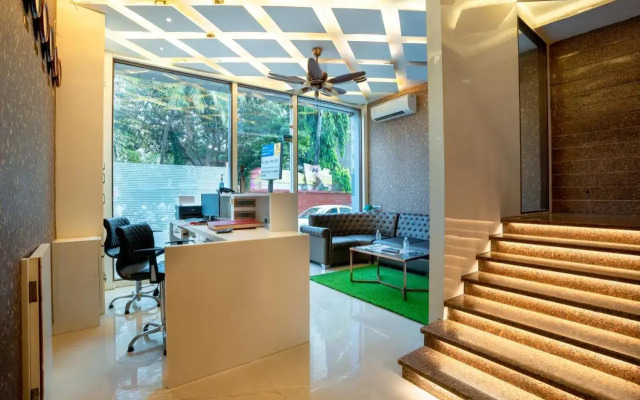 Hotel Empire - Near International Airport