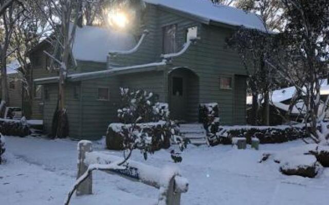 Bindi - Alpine Getaways's Chalet at Tower Rd