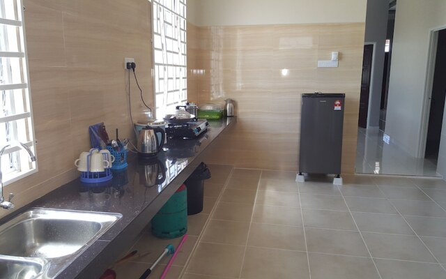 JF Wadi Sofea Homestay