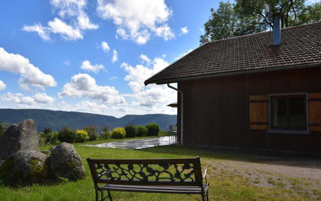 Beautiful Chalet Amidst Mountains in Saulxures-sur-Moselotte