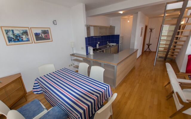 Apartment Cobra - excellent location: A4 Tucepi, Riviera Makarska