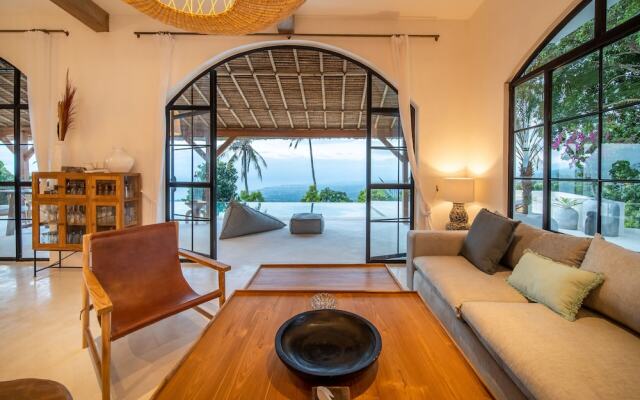 NEW ! Stunning 4BR Jungle View Villa in Lovina