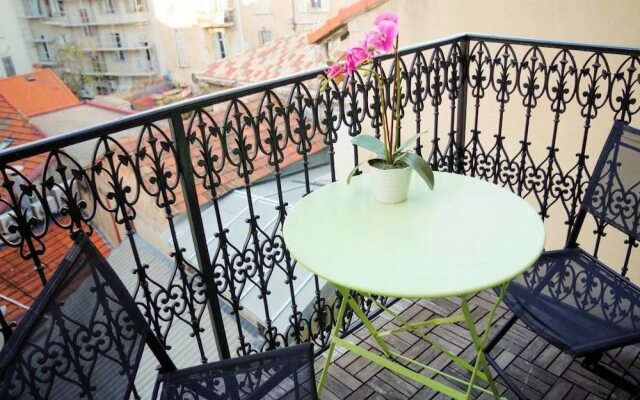 Gambeta Cannes Apartment