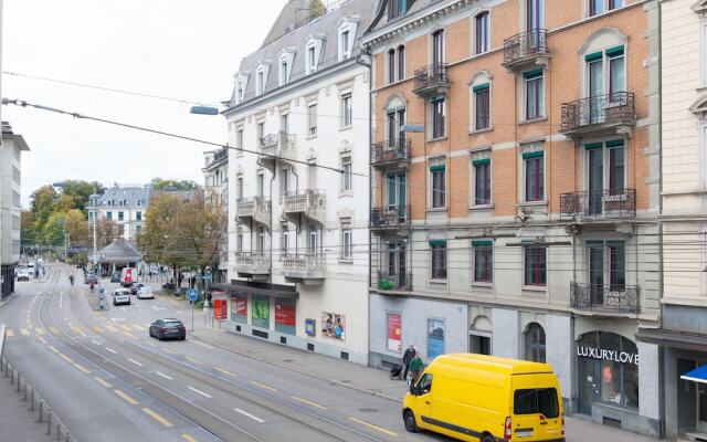 ZH Kreuzplatz I - Hitrental Apartment