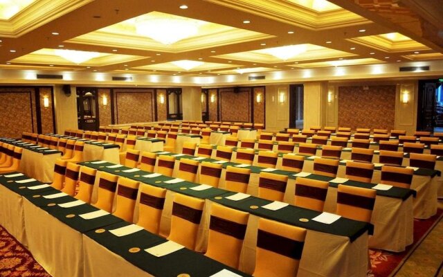 Golden Plaza International Hotel