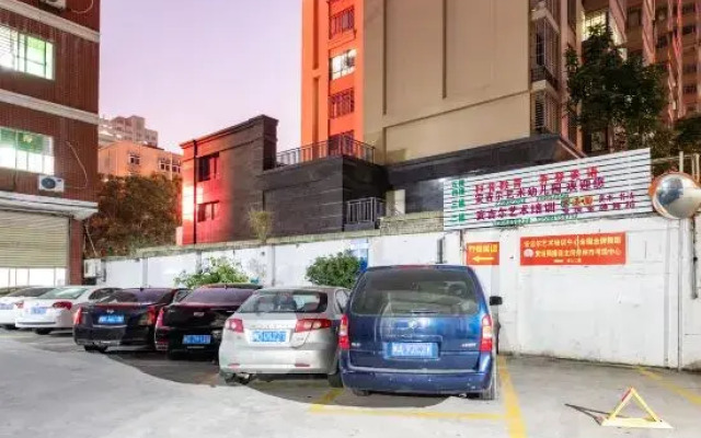 Quanzhou Milan Hotel(Luojiang Wan'an store)