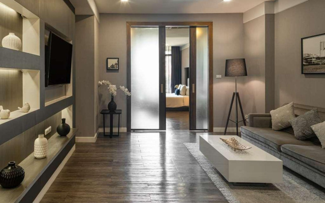 Metropolis Suites Bangkok, Tapestry Collection by Hilton