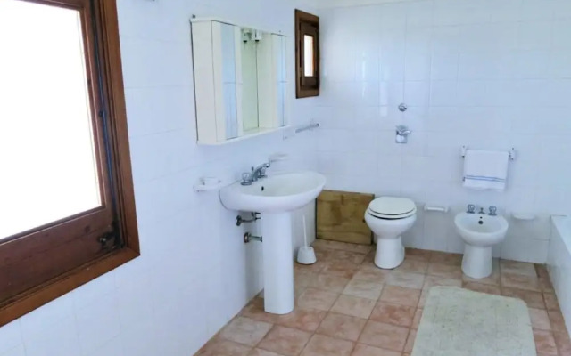 Delightful Holiday Home in Fulgatore With Swimming Pool