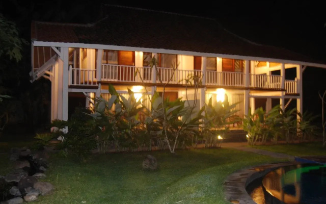 Pondok Anggrek Putih