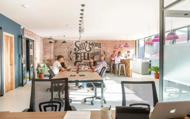 Socialtel Baños