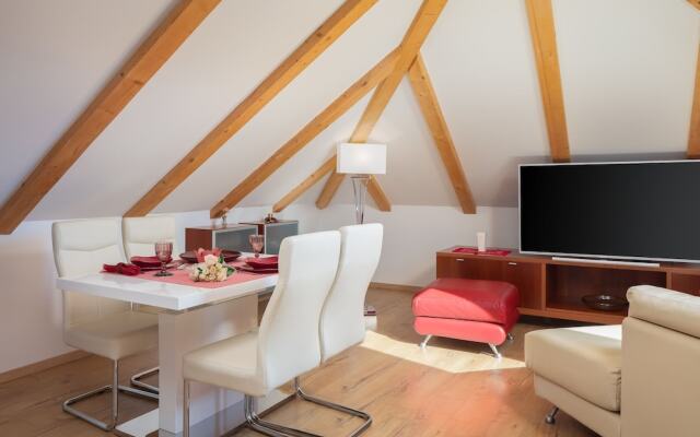 Romantic apartment in the attic
