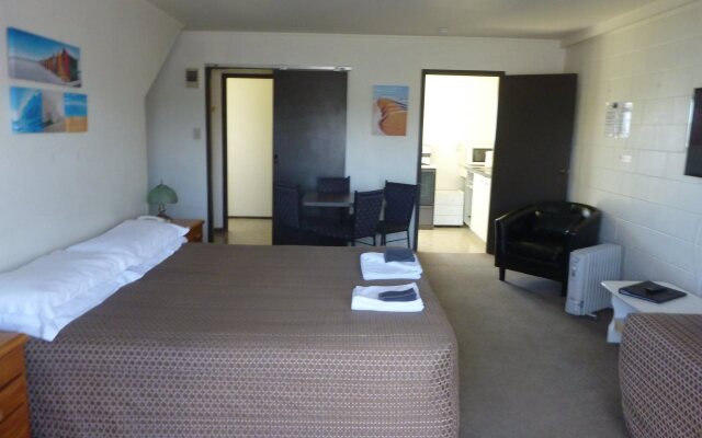 Drury Motor Lodge