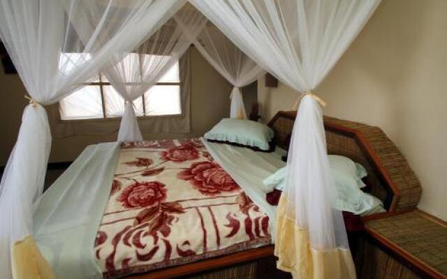 Ruaha Hilltop Lodge