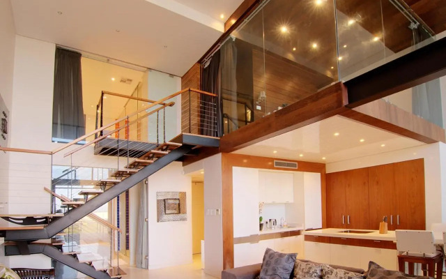 Quayside Waterfront Apartment