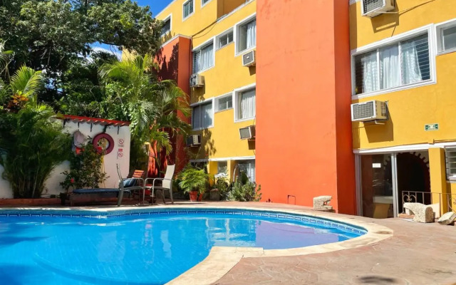 Suites Cancun Center by Kavia
