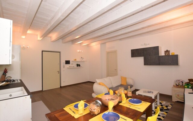 Elegant Holiday Home in Salò Near Lake Beach