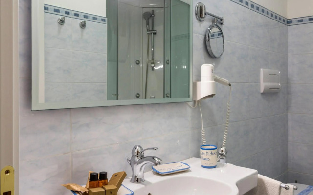 Hotel San Michele