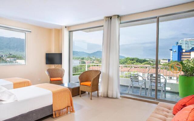 Santorini Hotel & Resort