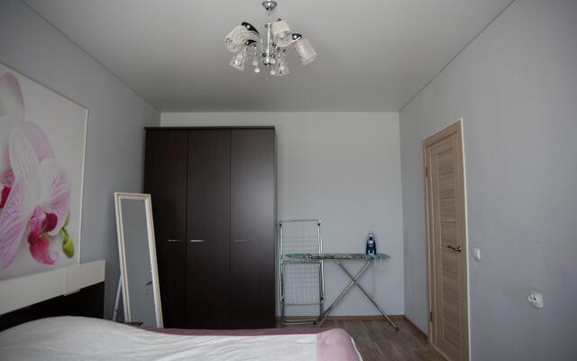 Apartments on Komsomolskaya street 279A/1