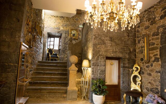 Akla Hotel Palacio Torre de Ruesga