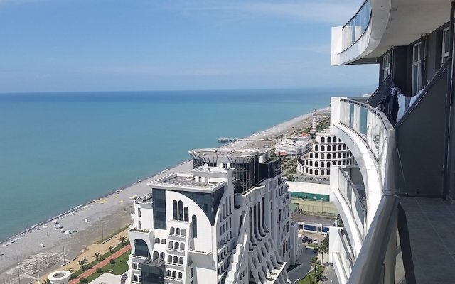 SEA-VIEW Beluga & Dolphin Luxury HOTEL apartments