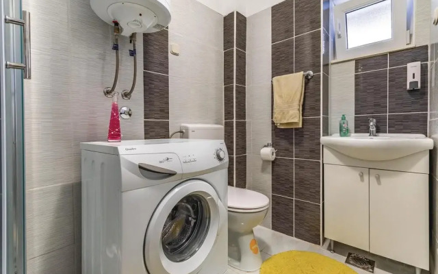 Amazing Apartment in Pula With Wifi and 2 Bedrooms