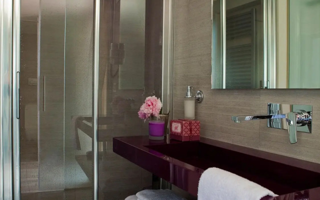 Navona Palace Luxury Inn